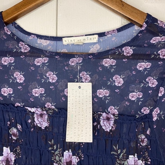 Hint of Mint NWT Floral Smocked Bell Sleeve Blouse - Picture 3 of 8